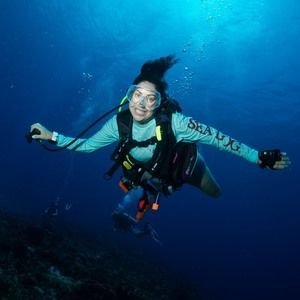 Meet your Posher, Leslie